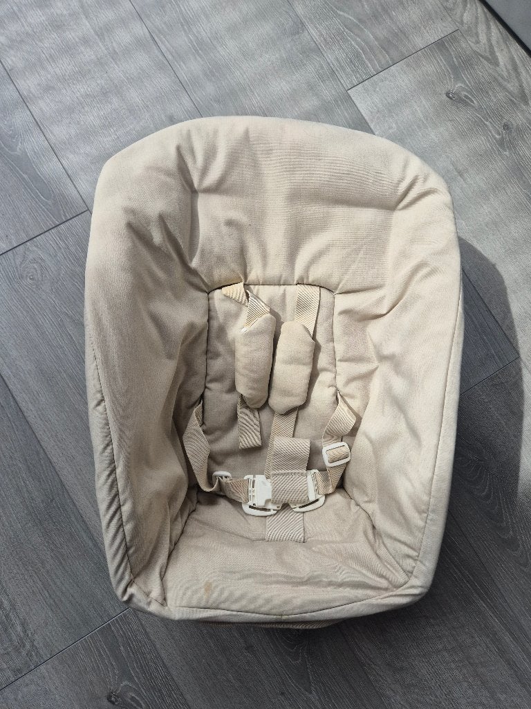 Stokke Tripp trapp newborn set, Ophalen, Zo goed als nieuw, Meegroeistoel, Gordel(s)