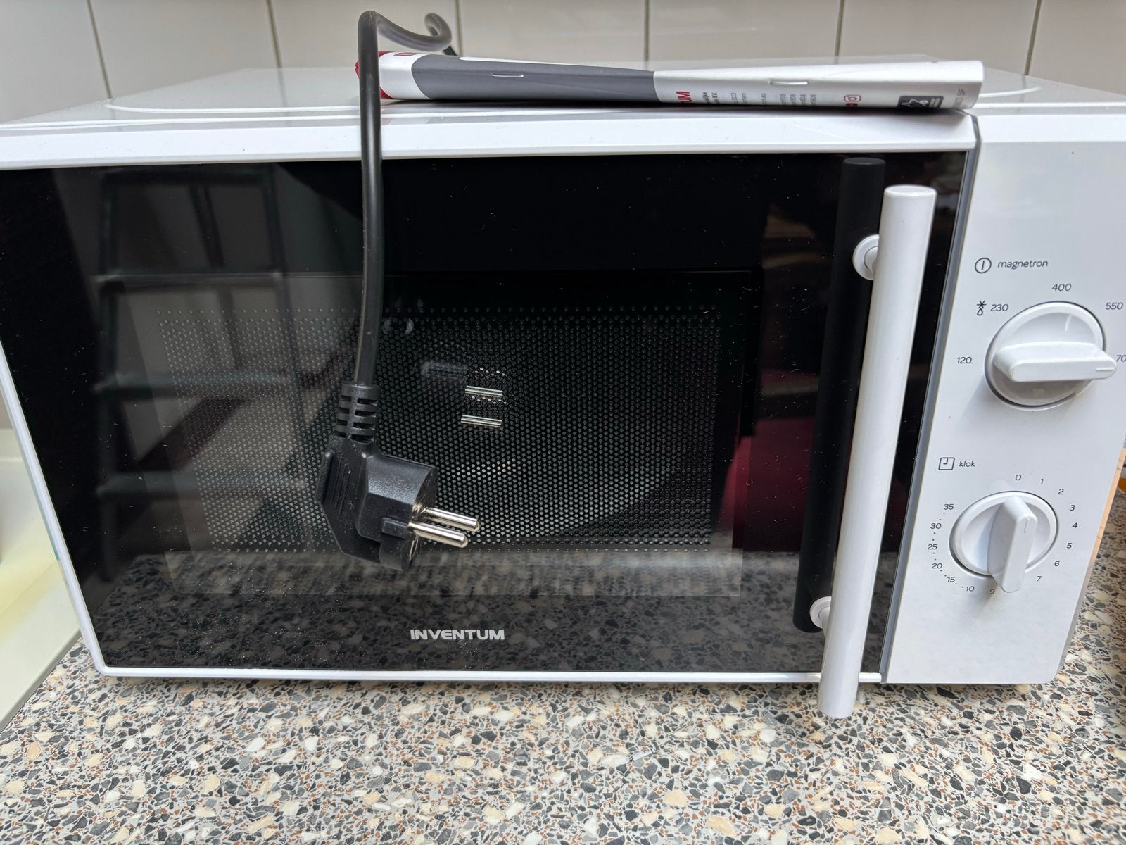 Inventum MN205S Solo Magnetron - Zo goed als nieuw, Ophalen, Minder dan 45 cm, Draaiplateau, Vrijstaand