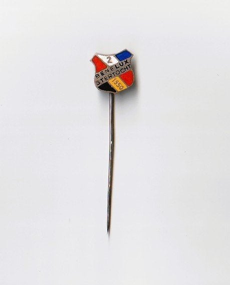 emaille (auto?0 speld Benelux Sterrit 1950, Ophalen of Verzenden, Gebruikt, Overige onderwerpen, Speldje of Pin