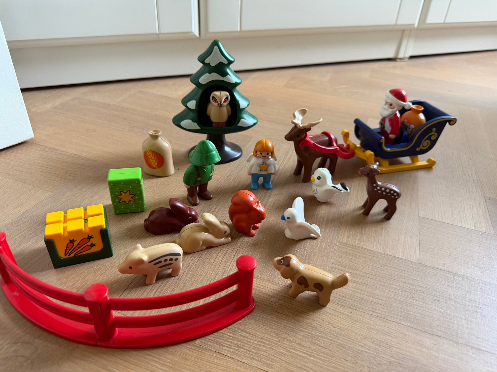 Playmobil Kerstmis Set met Kerstman, Rendier en Boom, Kinderen en Baby's, Speelgoed | Playmobil, Ophalen of Verzenden, Zo goed als nieuw