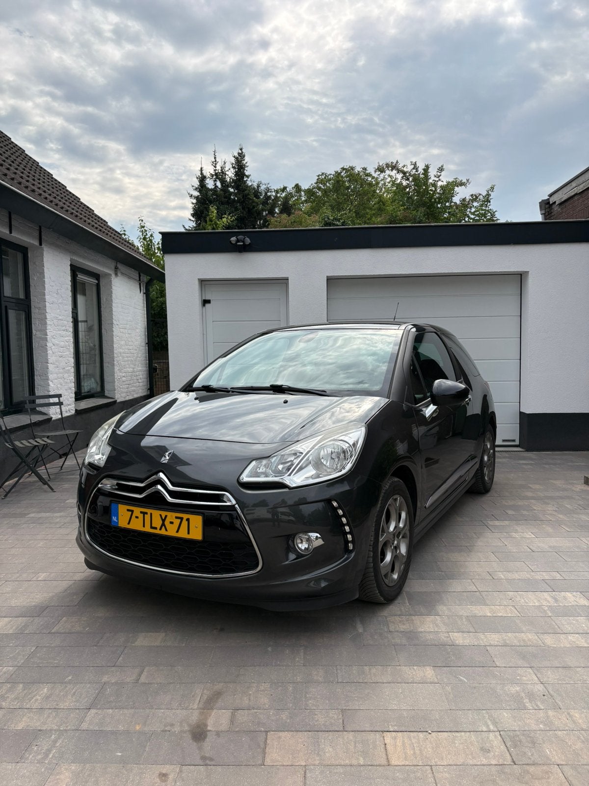 Citroën DS3 1.2 VTI 2014 Grijs by Fab., Voorwielaandrijving, Parkeersensor, 1199 cc, Handgeschakeld