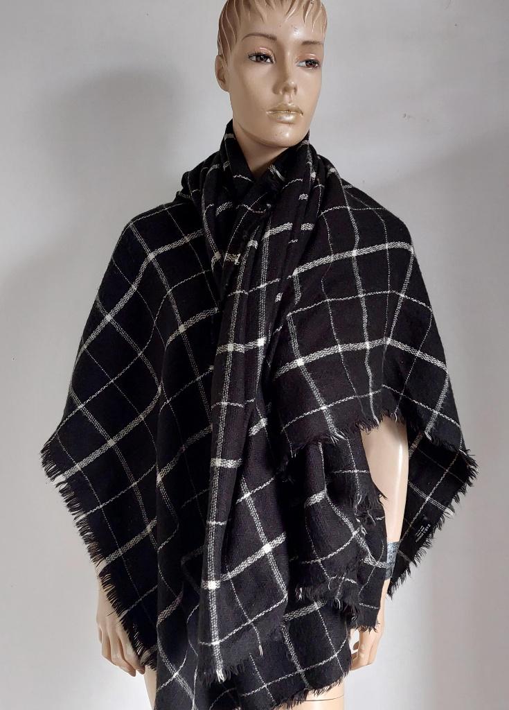 Grote omslagdoek/sjaal Nieuw!!, Kleding | Dames, Mutsen, Sjaals en Handschoenen, Verzenden, Nieuw, Maat 46/48 (XL) of groter, Sjaal