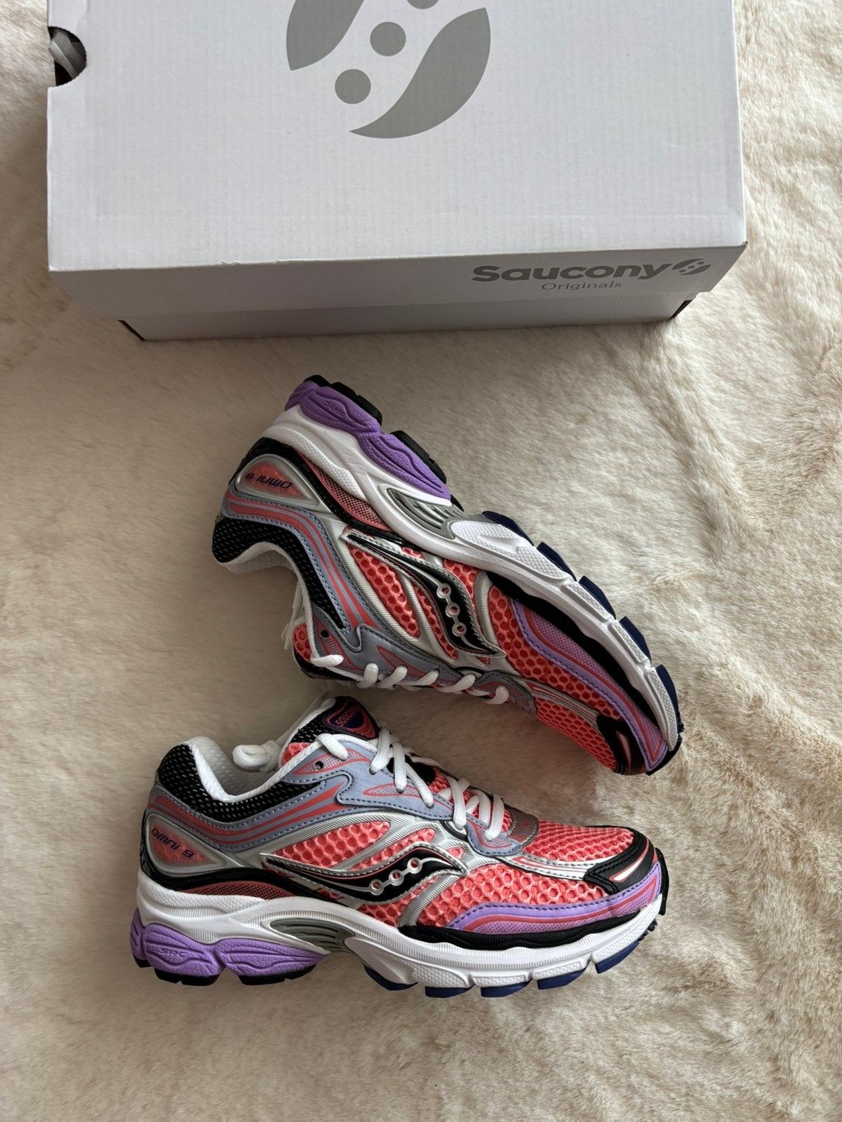 Saucony ProGrid Omni 9 Pink Purple maat 37, Nieuw, Ophalen of Verzenden, Sneakers of Gympen, Roze