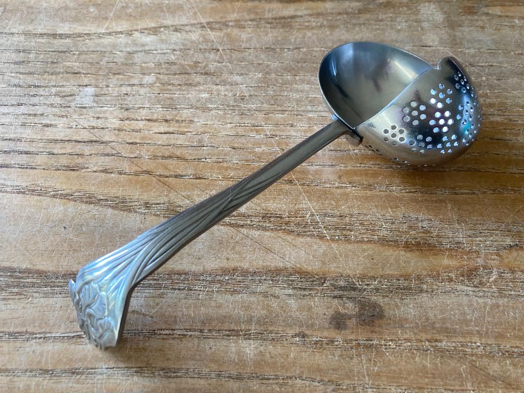 Vintage Gero Zilmeta theeei theezeef met steel bloemmotief, Antiek en Kunst, Antiek | Bestek, Ophalen of Verzenden