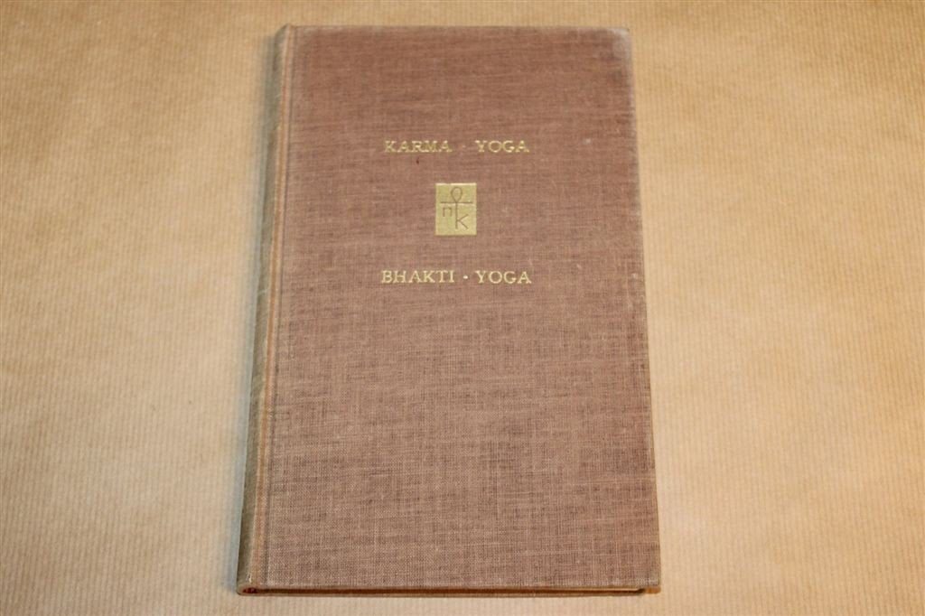 Karma-Yoga en Bhakti-Yoga — Hindoe Filosofie 1951, Ophalen of Verzenden, Gelezen, Overige onderwerpen, Achtergrond en Informatie