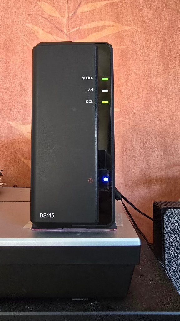 Synology DS115 NAS met Western Digital Purple 1TB HDD, Computers en Software, NAS, Ophalen of Verzenden, Gebruikt