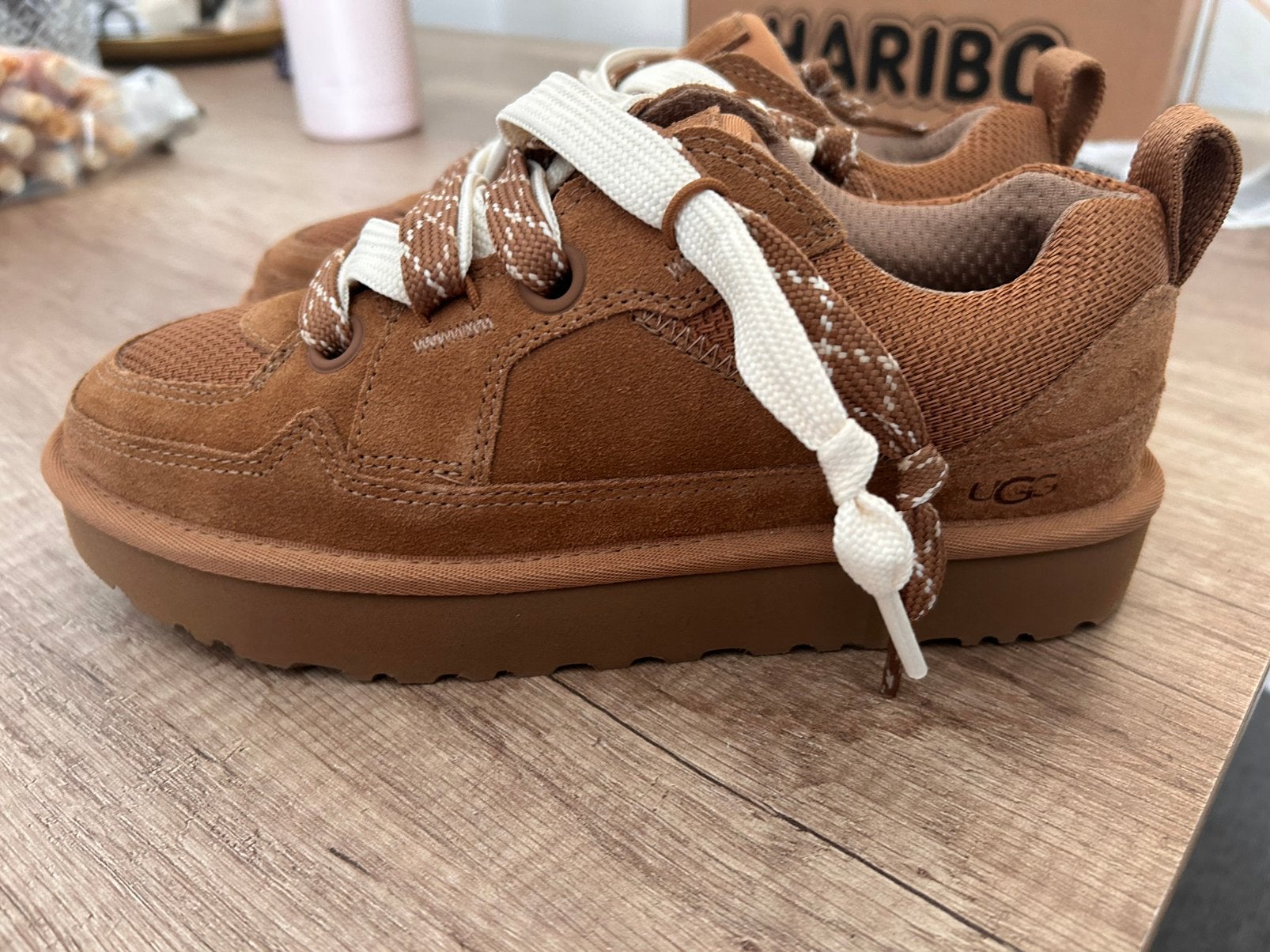 Uggs lo lowmel maat 38, Ophalen, Bruin, Nieuw, Sneakers of Gympen