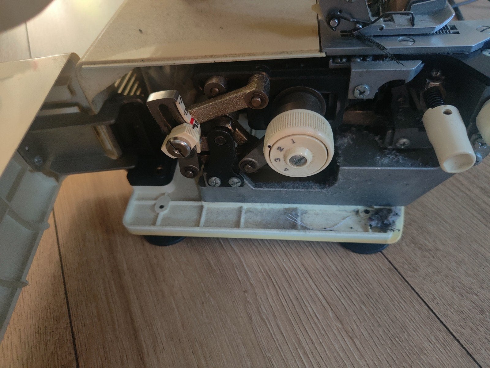 Lewenstein Melson Lock 4D Lockmachine, Ophalen, Gebruikt, Lockmachine, Lewenstein