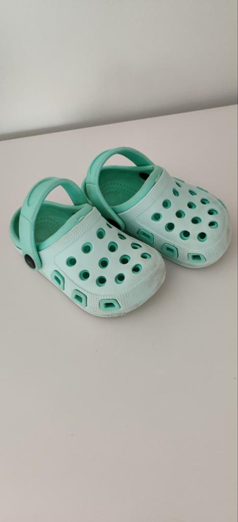 Crocs look a like mint groen mt 24 klompjes, Kinderen en Baby's, Kinderkleding | Schoenen en Sokken, Gebruikt, Jongen of Meisje