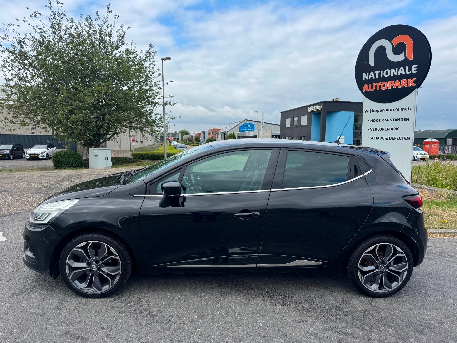 Renault Clio | 2017 | 1.2 TCe Intens | Automaat STORING | AP, Gebruikt, Automatische klimaatregeling, Origineel Nederlands, 19 km/l