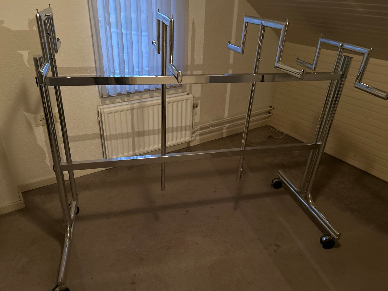 Verstelbaar Kledingrek op Wielen - Chroom, Ophalen, Met wielen, Gebruikt