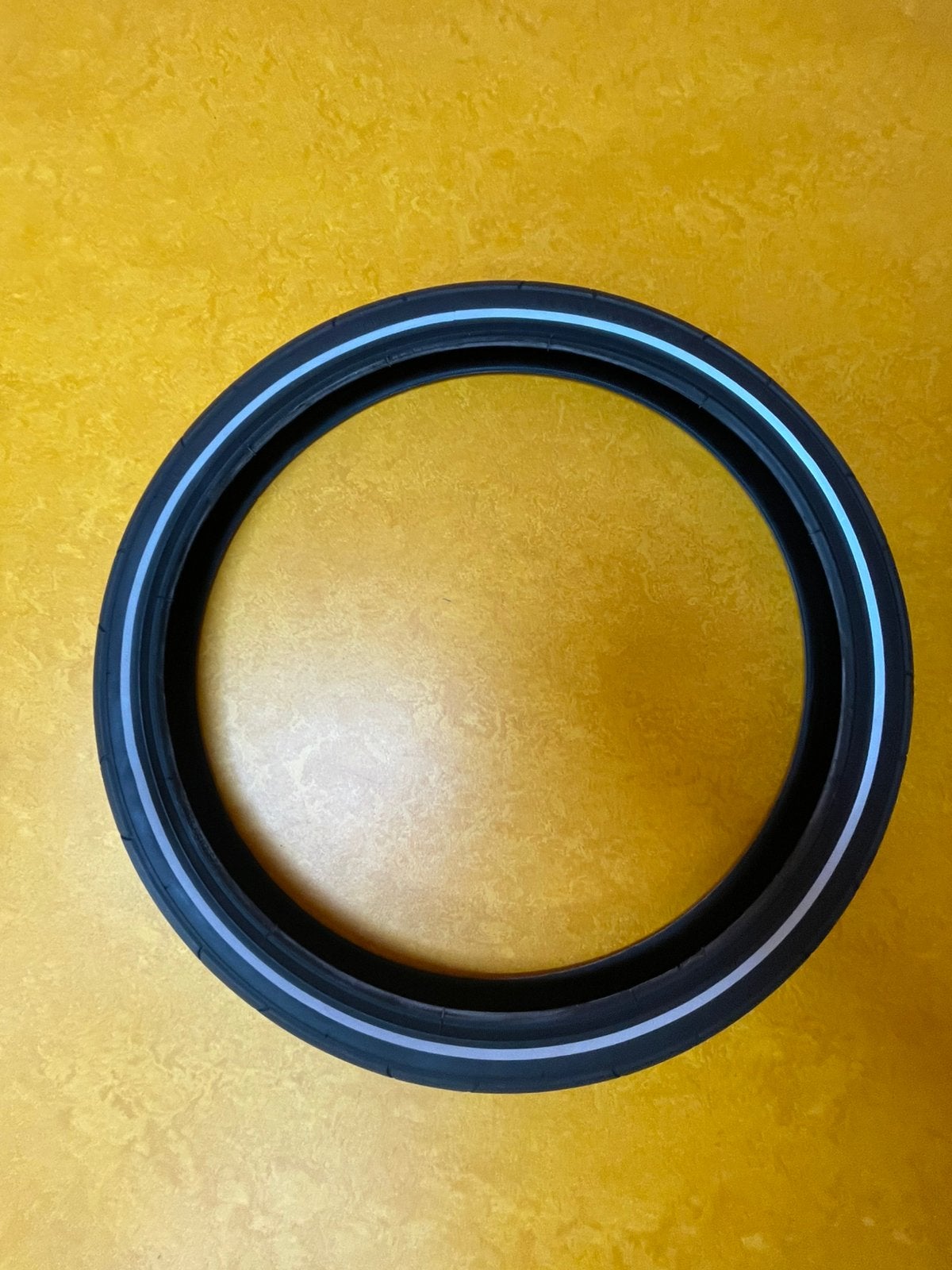Thule buitenband + binnenband 20 inch, Ophalen, Nieuw, Wiel