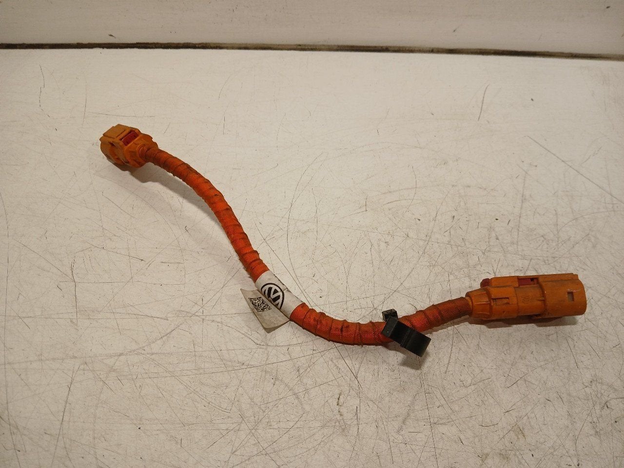 Kabel Volkswagen Passat, Onderdelen@venauto.nl, Van der Ven Autorecycling B.V., Gebruikt, Ettenseweg 76, 4706 PB Roosendaal, The Netherlands
