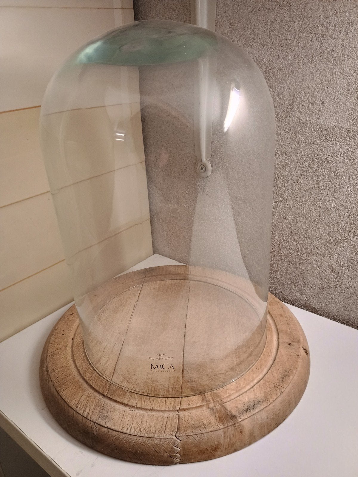 Glazen stolp met houten voet - Mica Decorations, Huis en Inrichting, Ophalen, Zo goed als nieuw, Glas, Modern