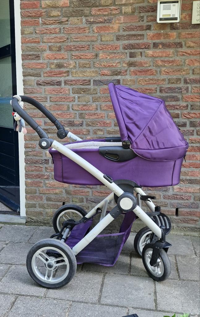 Mutsy Transporter Combiwagen - Paars met Reiswieg, Kinderen en Baby's, Kinderwagens en Combinaties, Ophalen, Gebruikt, Combiwagen