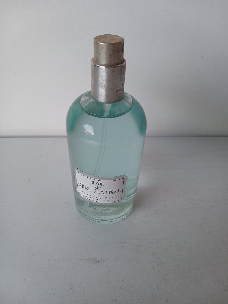 OLD VERSION Geoffrey Beene : Eau de Grey Flanel spray 100 ml, Verzenden, Nieuw, Parfumfles, Gevuld
