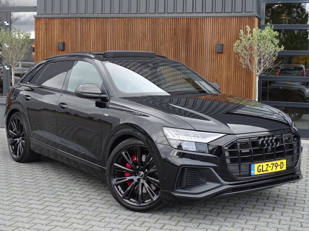 Audi Q8 55 TFSI e 381PK Quattro S line / Carbon / 23'' / B&O, Auto's, Automaat, Dealer onderhouden, Gebruikt, 2995 cc