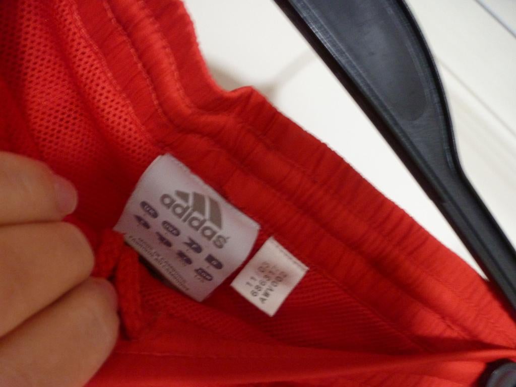 ADIDAS rood wit 7/8 sport broek L -GRATIS zend, Maat 52/54 (L), Verzenden, Zo goed als nieuw, Rood