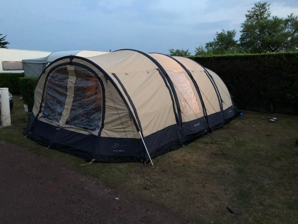 Grote opblaasbare familietent - Bardani Airwolf 380TC, Ophalen, Zo goed als nieuw, Tot en met 5