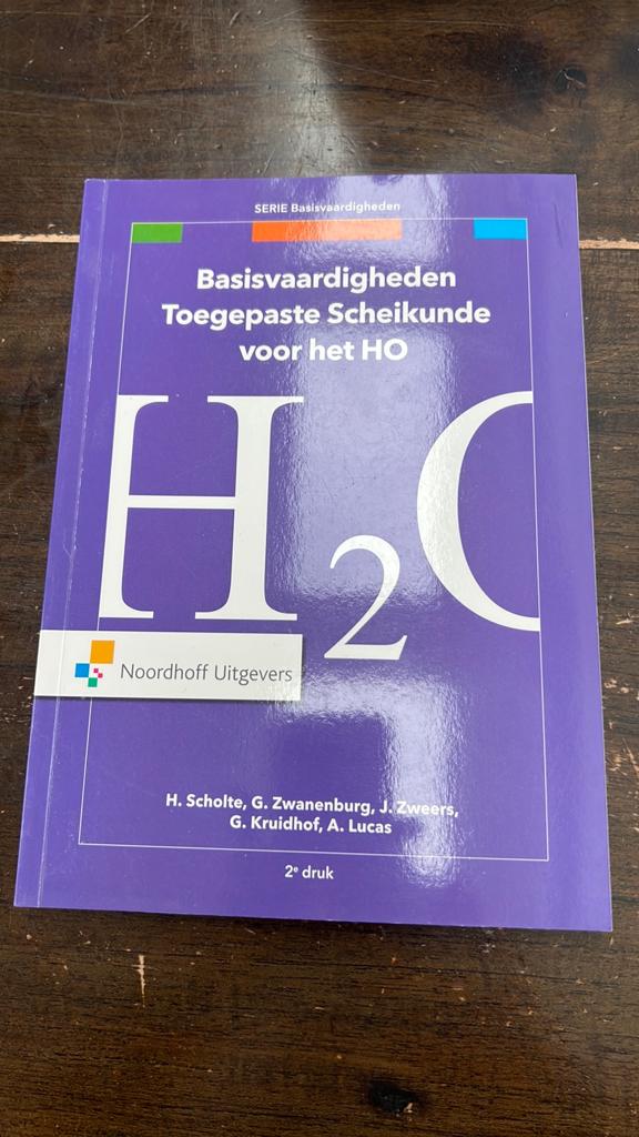 Basisvaardigheden toegepaste scheikunde voor het HO, Boeken, Verzenden, Zo goed als nieuw, Harm Scholte; Gooitzen Zwanenburg, Natuurwetenschap