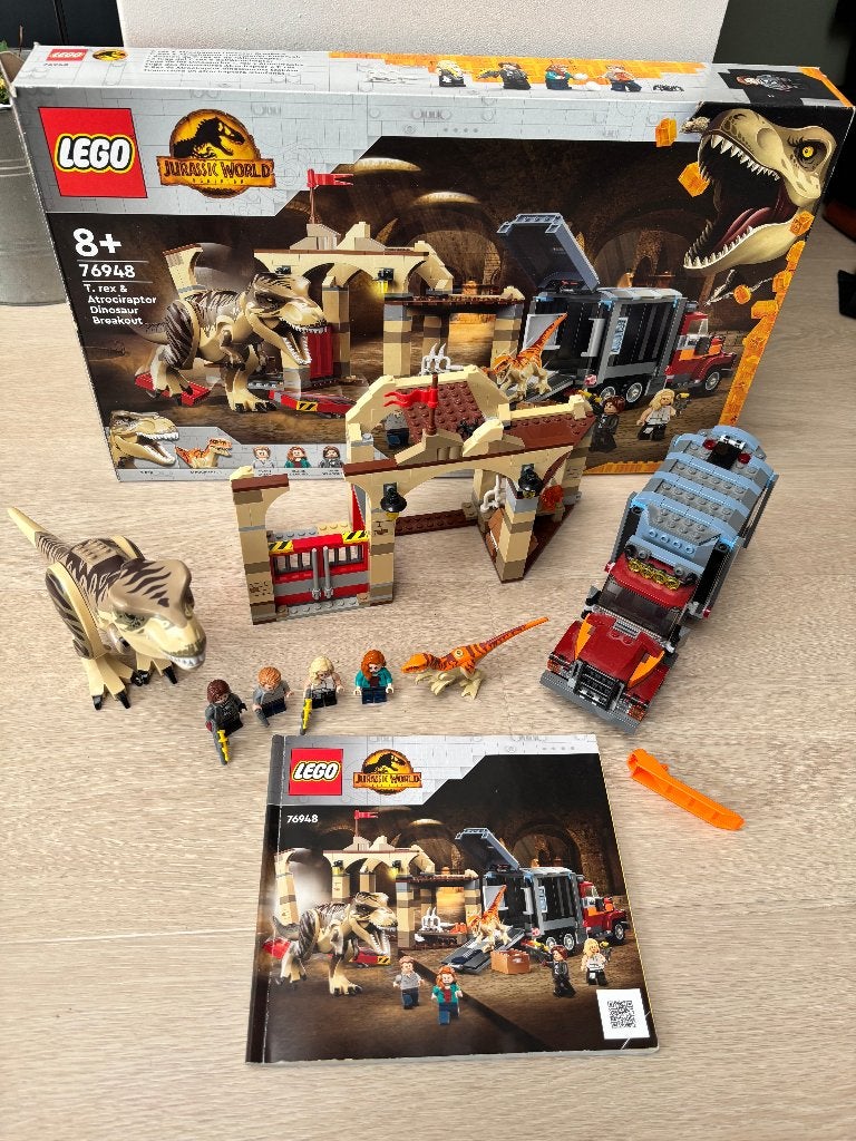 LEGO 76948 Jurassic World T. rex & Atrociraptor Dinosaurus, Kinderen en Baby's, Speelgoed | Duplo en Lego, Inclusief instructies