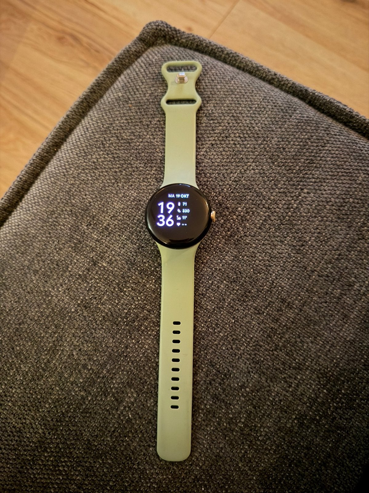 Google pixel watch 2 (2023), Stappen, Zwart, Ophalen of Verzenden, Zo goed als nieuw
