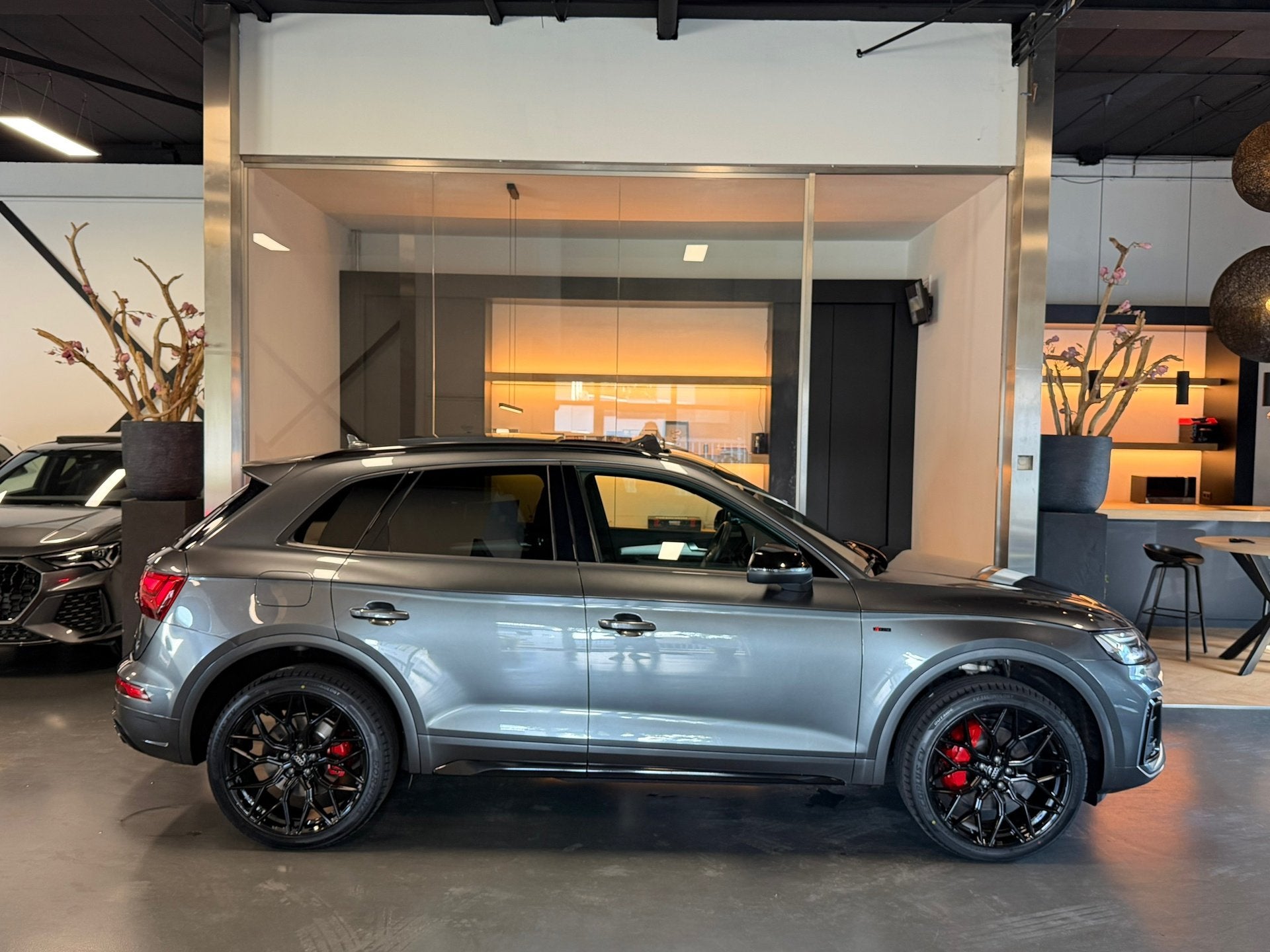 Audi Q5 50 E 2.0 TFSI 299PK Quattro S Line 2021 garantie 1e, Auto's, Dealer onderhouden, Gebruikt, Euro 6, 4 cilinders