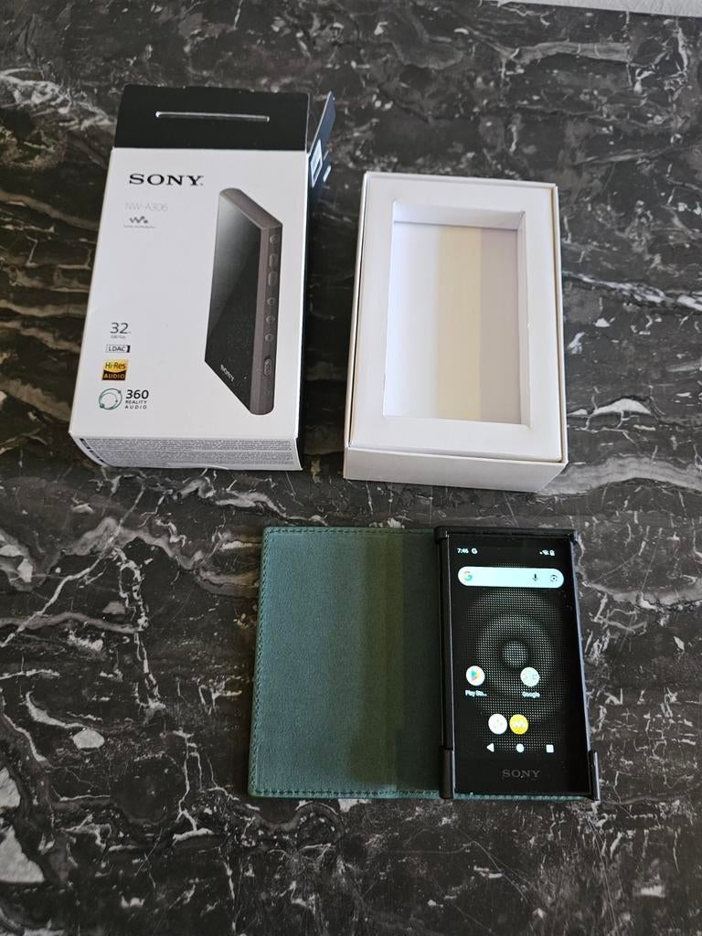 Sony Walkman NW-A306 Hi-Res MP3-speler 32GB + leren hoes, Ophalen of Verzenden, Walkman