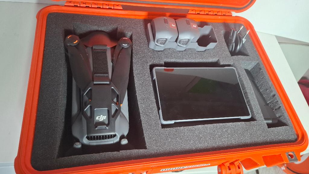 Peli 1500 koffer met schuim voor DJI mavic 4 pro, Gebruikt, Ophalen of Verzenden, DJI, Geen camera