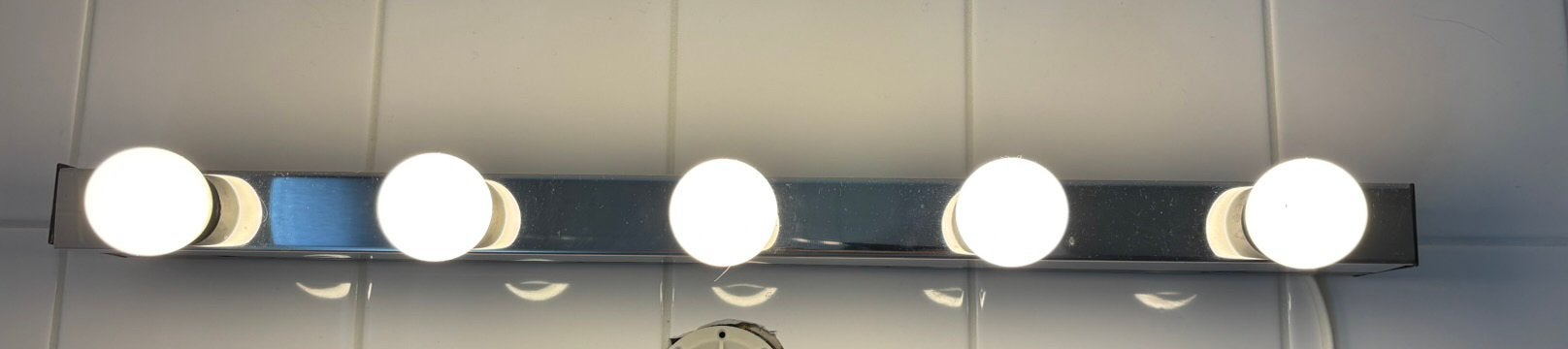 IKEA Ledsjö LED-wandlamp badkamer verlichting, Ophalen, Zo goed als nieuw, Metaal