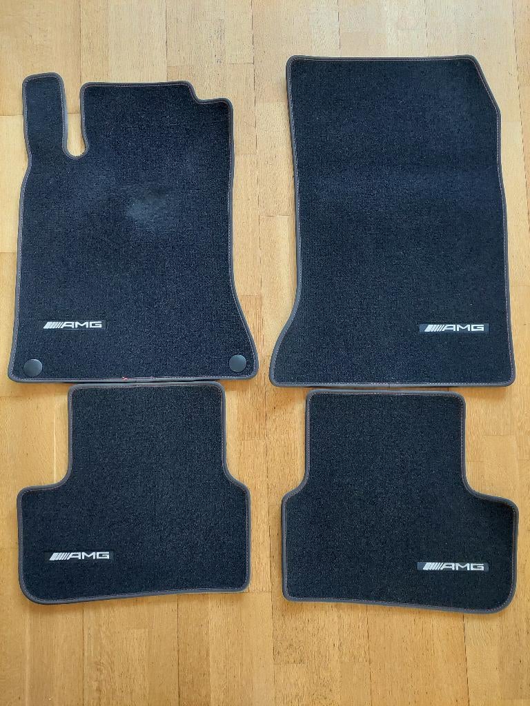 AMG Mattenset Mercedes A180 (W176), Auto diversen, Automatten, Ophalen, Gebruikt