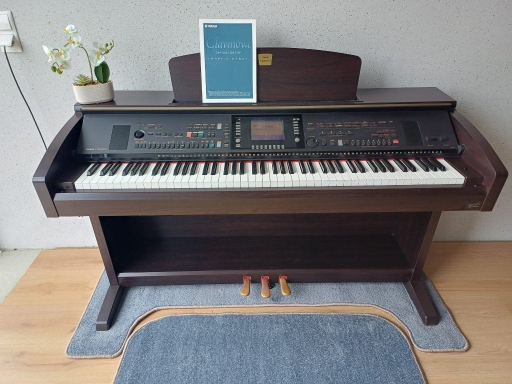 Yamaha CVP-303 – Digitale Piano, Muziek en Instrumenten, Bruin, ., Digitaal, Ophalen of Verzenden
