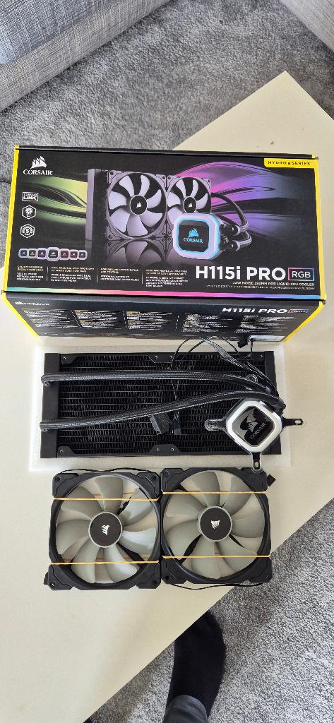 Corsair H115i PRO RGB, Computers en Software, Computerkoelers, Ophalen, Gebruikt, Waterkoeling