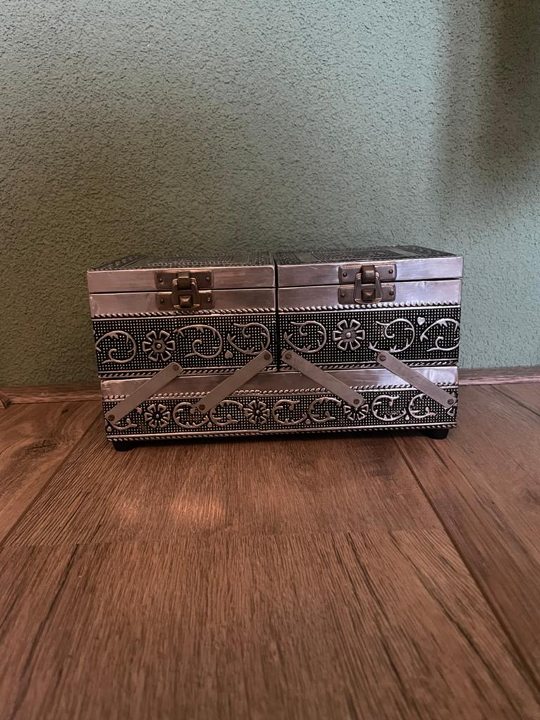 Sieraden doosje, Ophalen, Zo goed als nieuw, Hardcase, Met slot