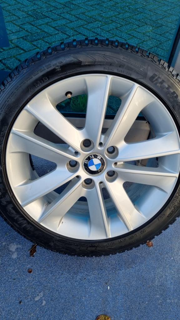 BMW 17 inch velgen met zomerbanden - 205/50R17, Auto-onderdelen, Ophalen, Gebruikt, Banden en Velgen, 17 inch