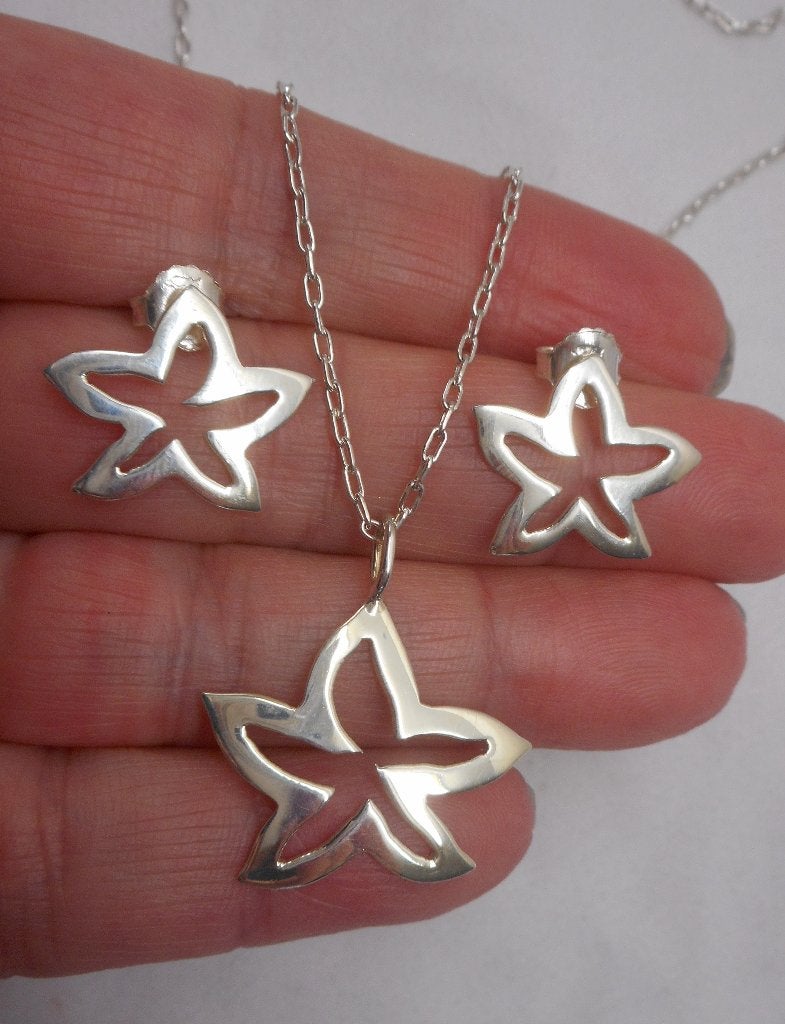 Zilveren set ketting met hanger en oorbellen nr.213