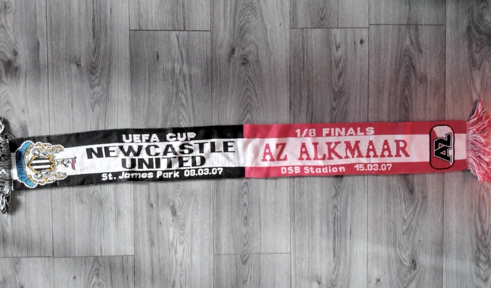 Newcastle united - az sjaal, Ophalen of Verzenden, Zo goed als nieuw, AZ, Vaantje of Sjaal