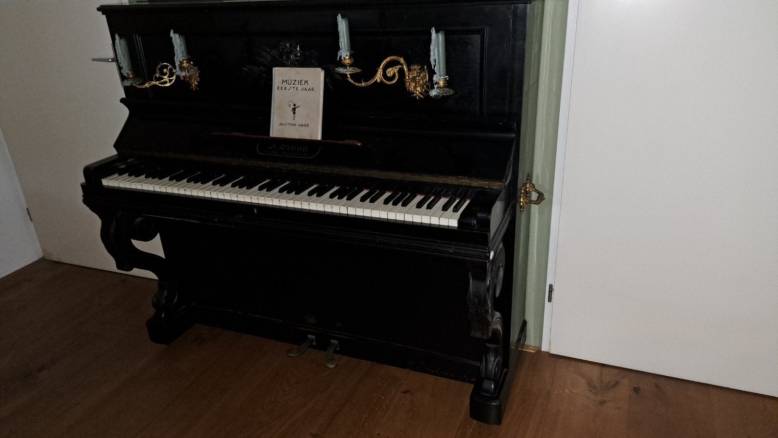 Antieke piano V. Stumo, moet gestemd worden, Ophalen, Gebruikt, Zwart, Piano