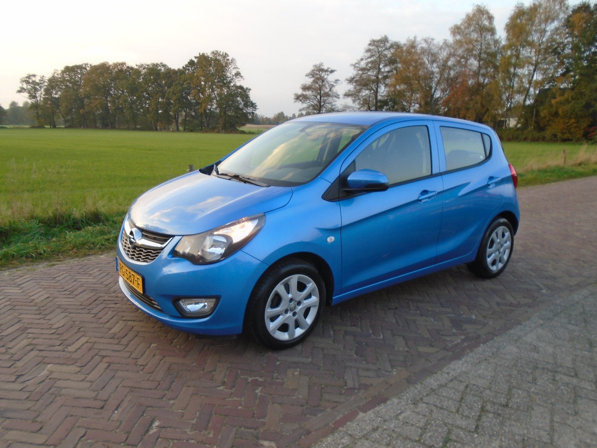 Opel KARL 1.0 ecoFLEX Edition AUTOMAAT (bj 2017), Auto's, 839 kg, Stof, Gebruikt, Euro 6
