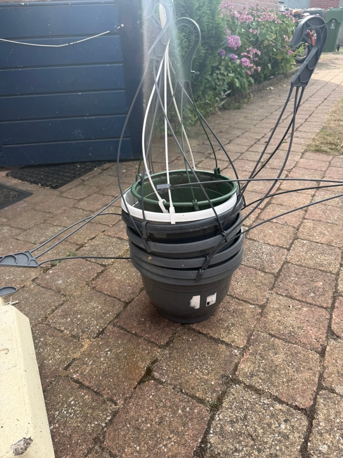 Hang potten 6 grote en 1 groene kleinere voor planten, Ophalen, Kunststof, Rond, Zo goed als nieuw