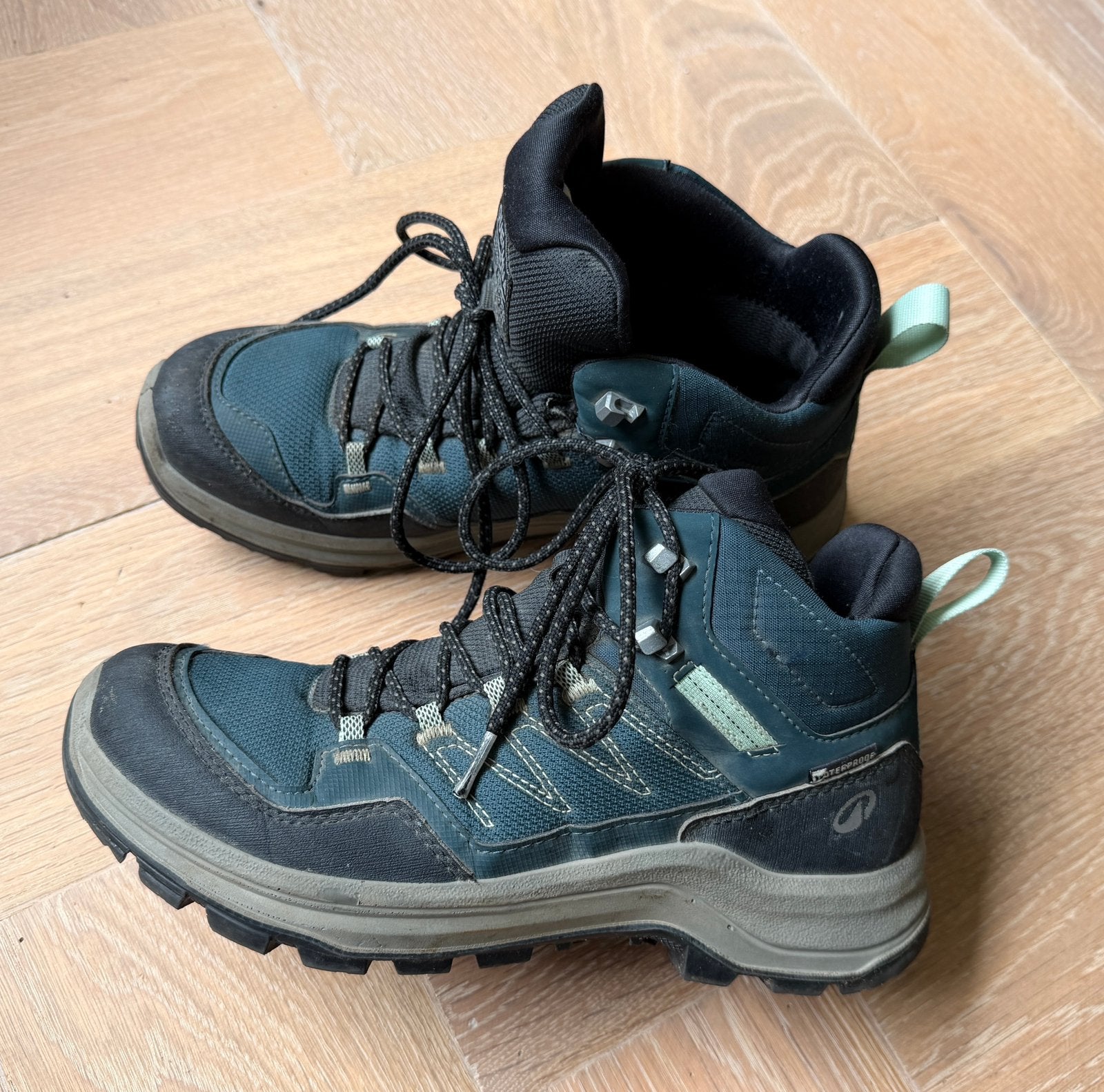Wandelschoenen maat 39 - Decathlon, Ophalen of Verzenden, Zo goed als nieuw, Schoenen