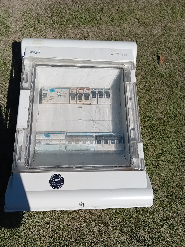 Meterkast, Doe-het-zelf en Verbouw, Elektra en Kabels, Ophalen, Zo goed als nieuw, Hager, Groepenkast