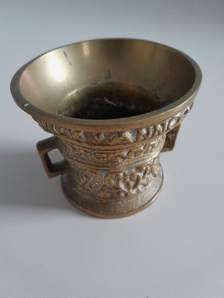 Decoratieve bronzen vijzel anno 1590., Ophalen of Verzenden, Brons