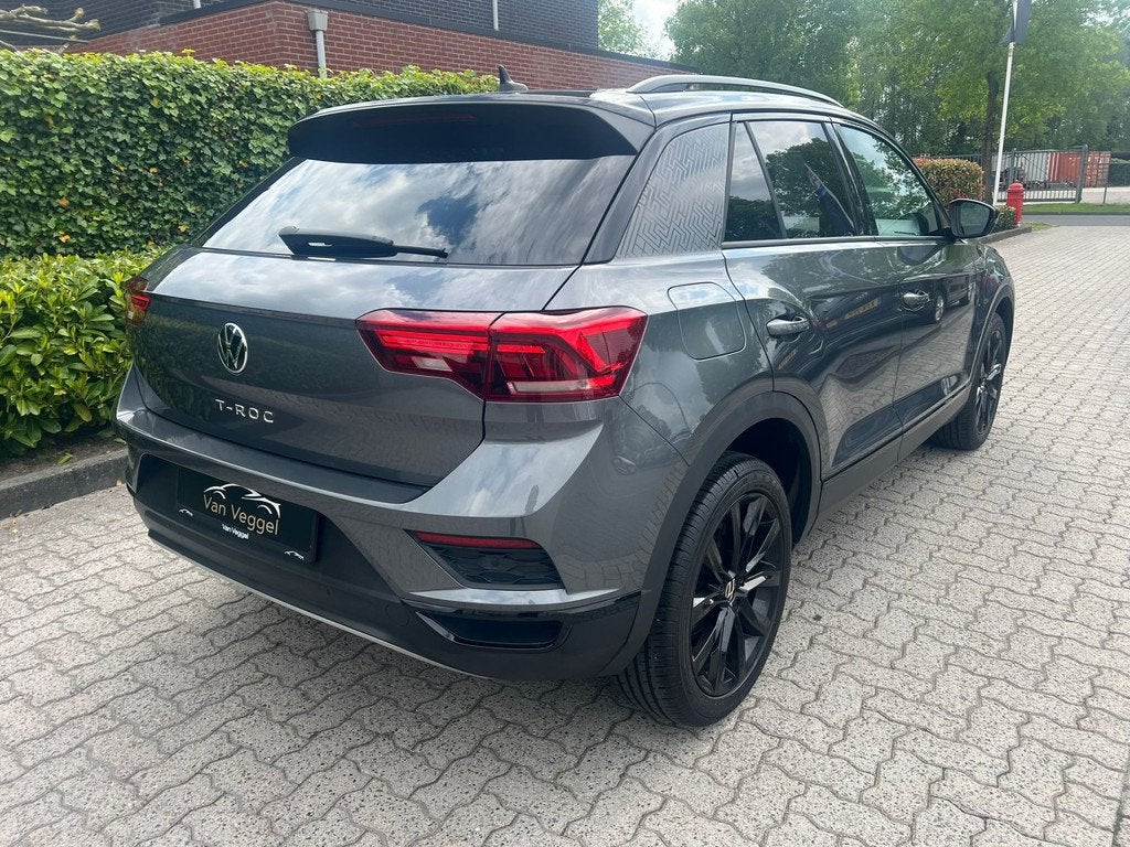 Volkswagen T-Roc 1.5 TSI Sport automaat, stoelverw, airco, p, Stof, Zwart, 4 cilinders, 150 pk