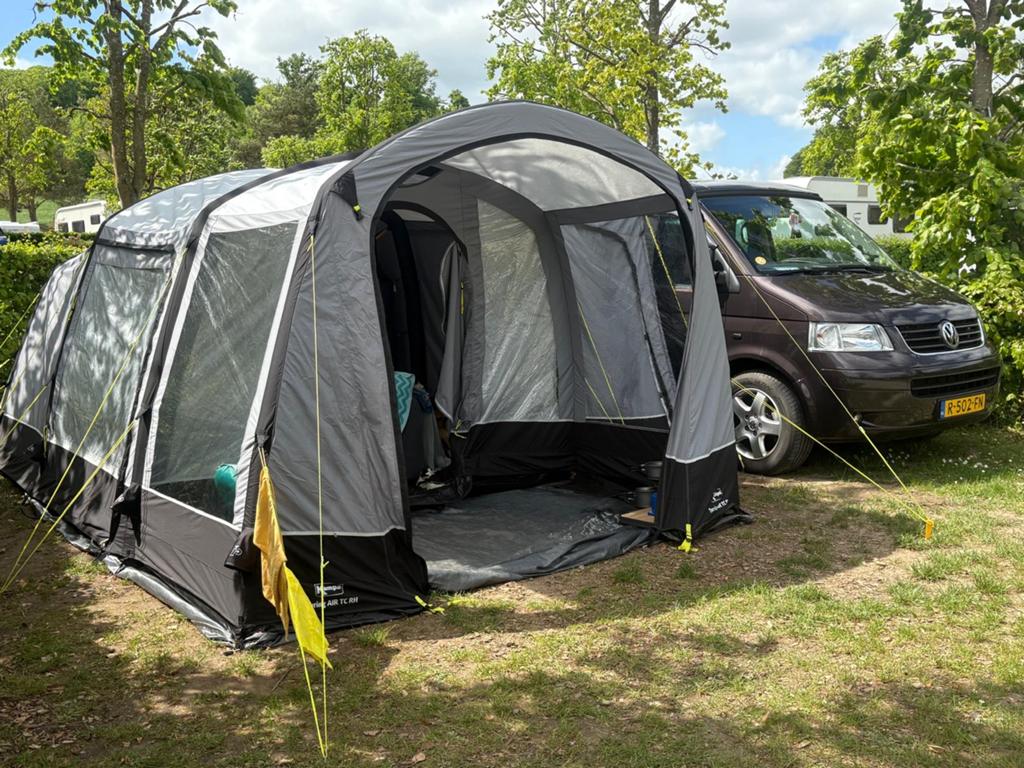 Vw T5 Camper multivan 2008 4 slaapplaatsen, Voorwielaandrijving, Stof, Zwart, Bruin