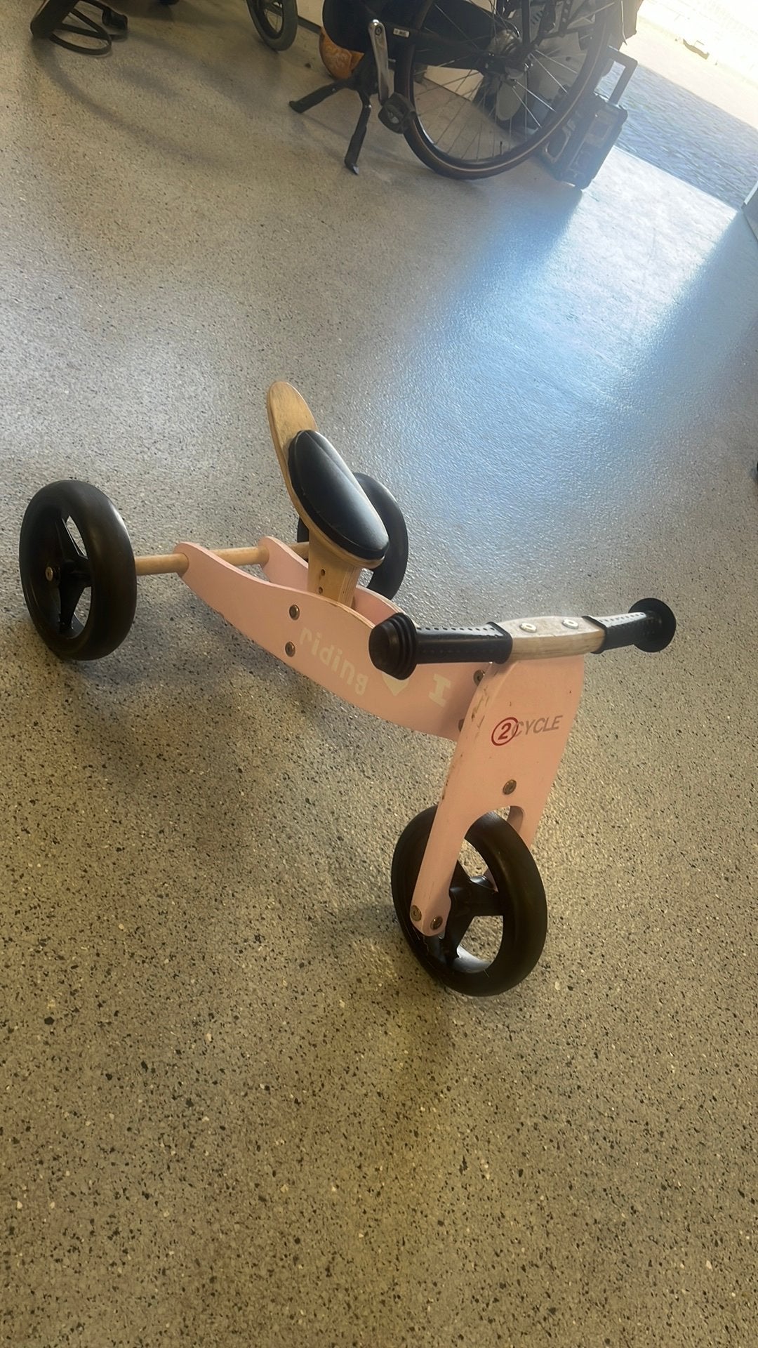 Driewieler loopfiets 2 cycle, Ophalen of Verzenden, Zo goed als nieuw