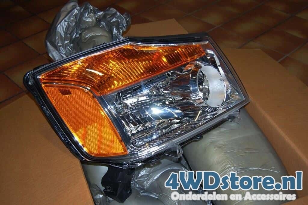 Koplamp Rechts Nissan Titan - 26010ZC30A, -, -, Nieuw, Ophalen of Verzenden