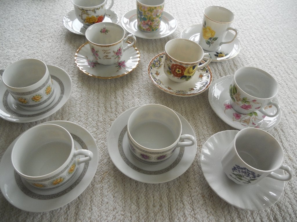 20 vintage kop en schotels porselein, Verzamelen, Porselein, Kristal en Bestek, Ophalen, Gebruikt, Porselein, Kop en/of schotel
