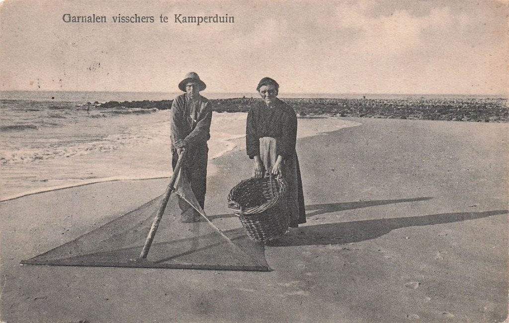 703-439-009 Camperduin Garnalen Visschers te Kamperduin, Verzamelen, Ophalen of Verzenden, Voor 1920, Noord-Holland