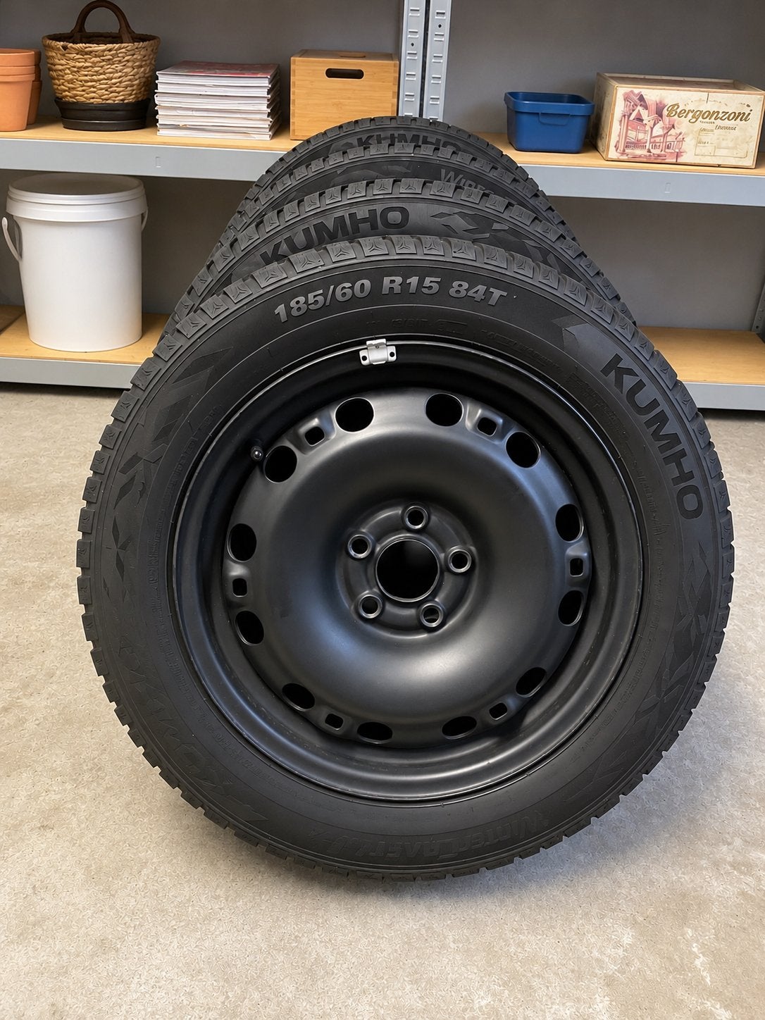 SET WINTERBANDEN op stalen velgen - KUMHO 185/60 R15 84T, Ophalen, Gebruikt, 15 inch, Banden en Velgen